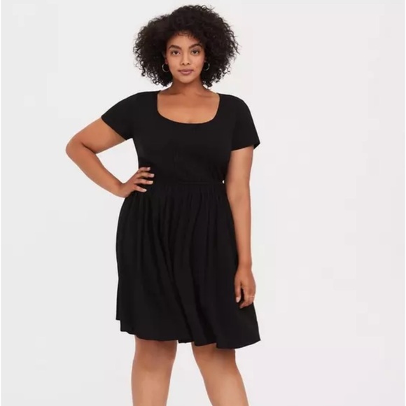 torrid Dresses & Skirts - Torrid Mini Chalis Skater dress size 3 or 20/22